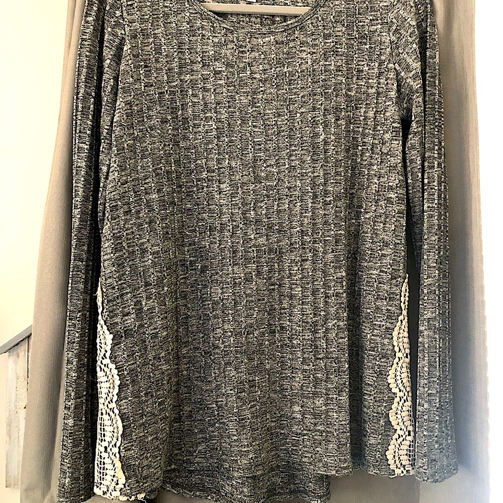 Woman’s Long Sleeve Top